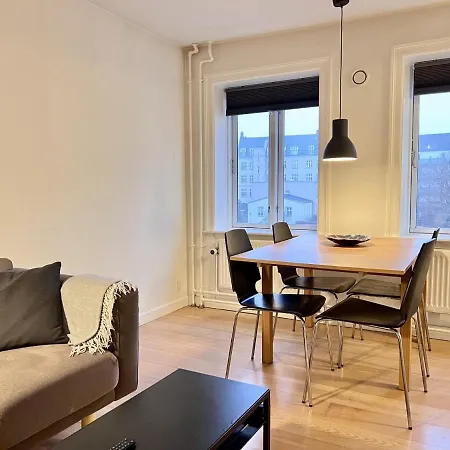 Two Bedroom In Copenhagen, Amagerbrogade 93, *