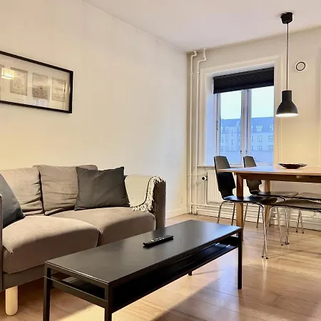 Two Bedroom In Copenhagen, Amagerbrogade 93, Apartment