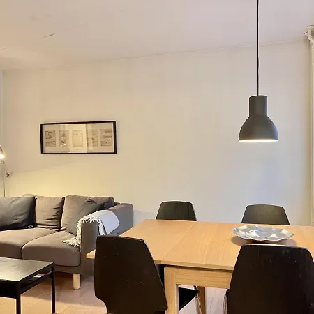 Two Bedroom In Copenhagen, Amagerbrogade 93, Apartment *