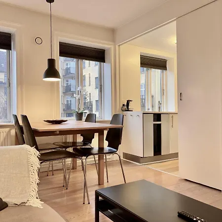 Two Bedroom In Copenhagen, Amagerbrogade 93, Apartment Copenhagen
