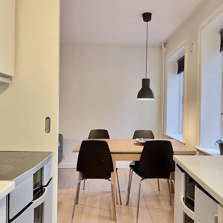 Two Bedroom In Copenhagen, Amagerbrogade 93, Copenhagen